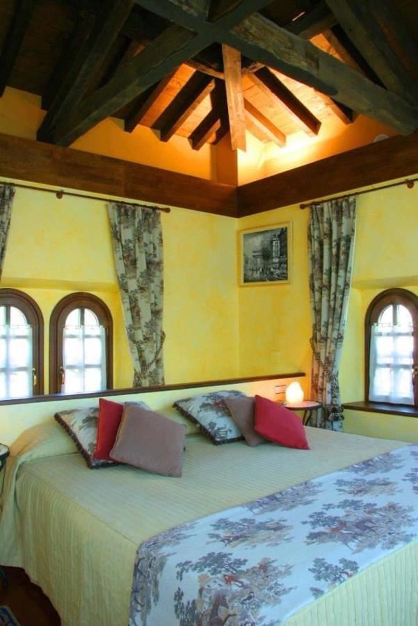 Hotel Palacete Real Villamayor  Exteriör bild